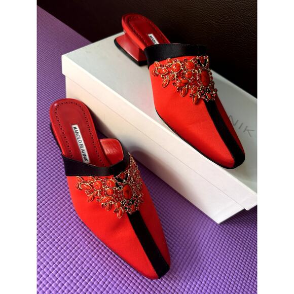 Manolo Blahnik RARE Red Black Silk Embellished Mules Clogs Size 38 NEW Shoes - Picture 6 of 9